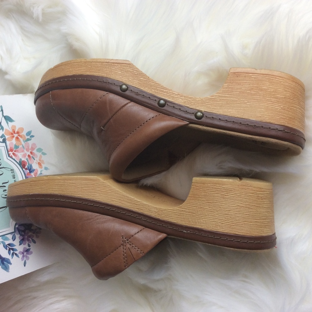 Clarks Collection Cushion Soft Clogs
